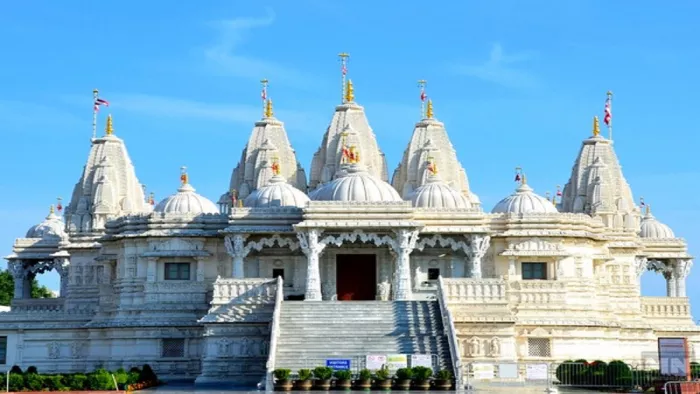 कनाडा में बीएपीएस स्वामीनारायण मंदिर (फोटो: ट्विटर)