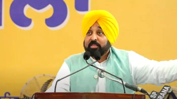 पंजाब कृषि विश्वविद्यालय में बोलते हुए सीएम भगंवत मान