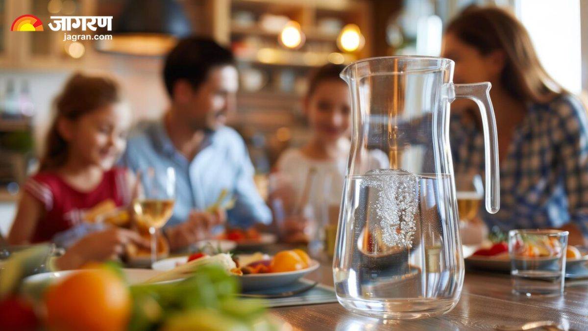 if you also make the mistake of drinking water after eating these 4 things your health may suffer