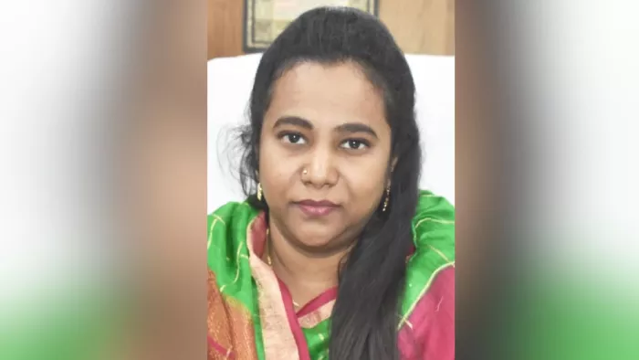 IAS सी इंदुमती का 11 महीने में तबादला