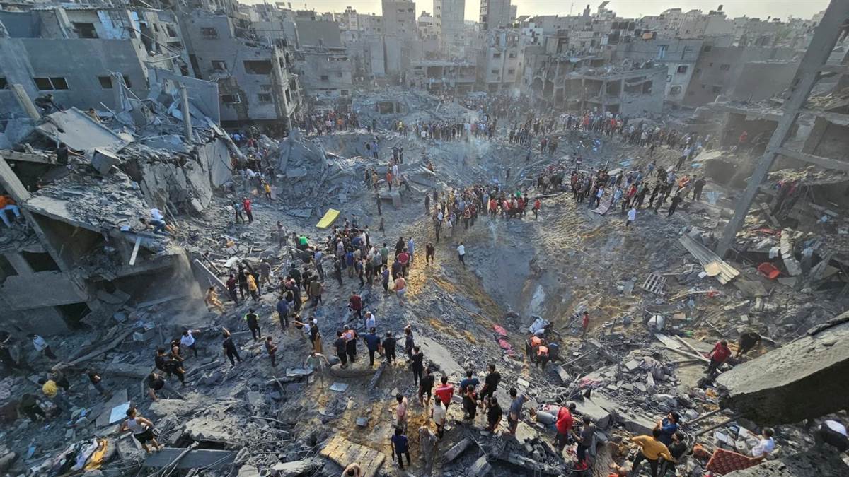 Israel-Hamas War: हमास आतंकियों पर कहर बनकर टूट रही इजरायली सेना, हमलों में  14 फलस्तीनियों की मौत - 14 Palestinians killed in Israeli attacks in Gaza  City
