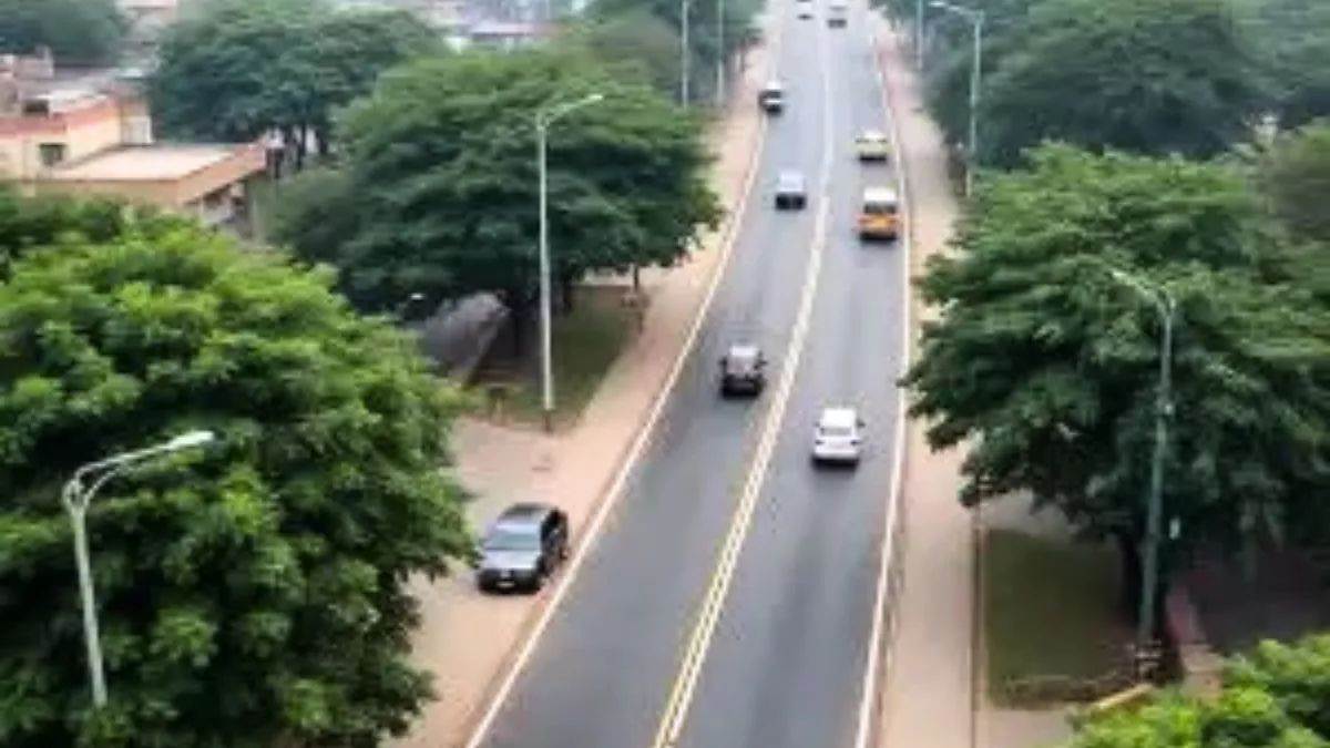 https://www.jagranimages.com/images/newimg/15092025/15_09_2025-agarapur_kotwali_road_24047330.jpg