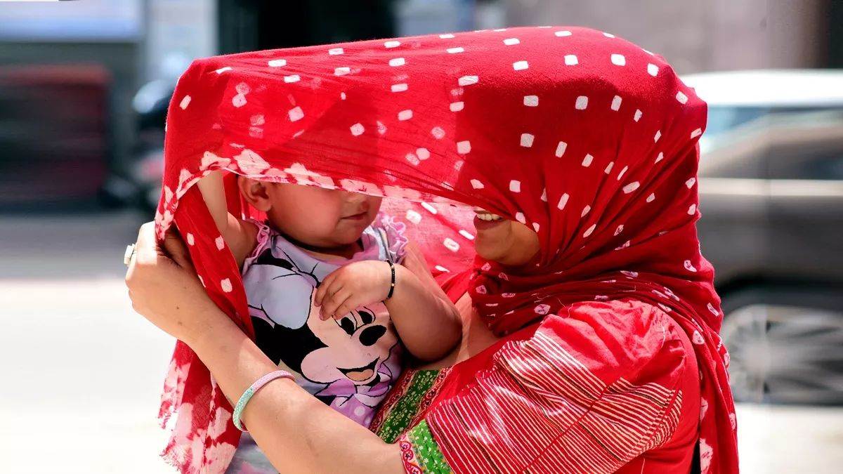 https://www.jagranimages.com/images/newimg/15092025/15_09_2025-ghaziabad_weather_24048139_192534564.jpg
