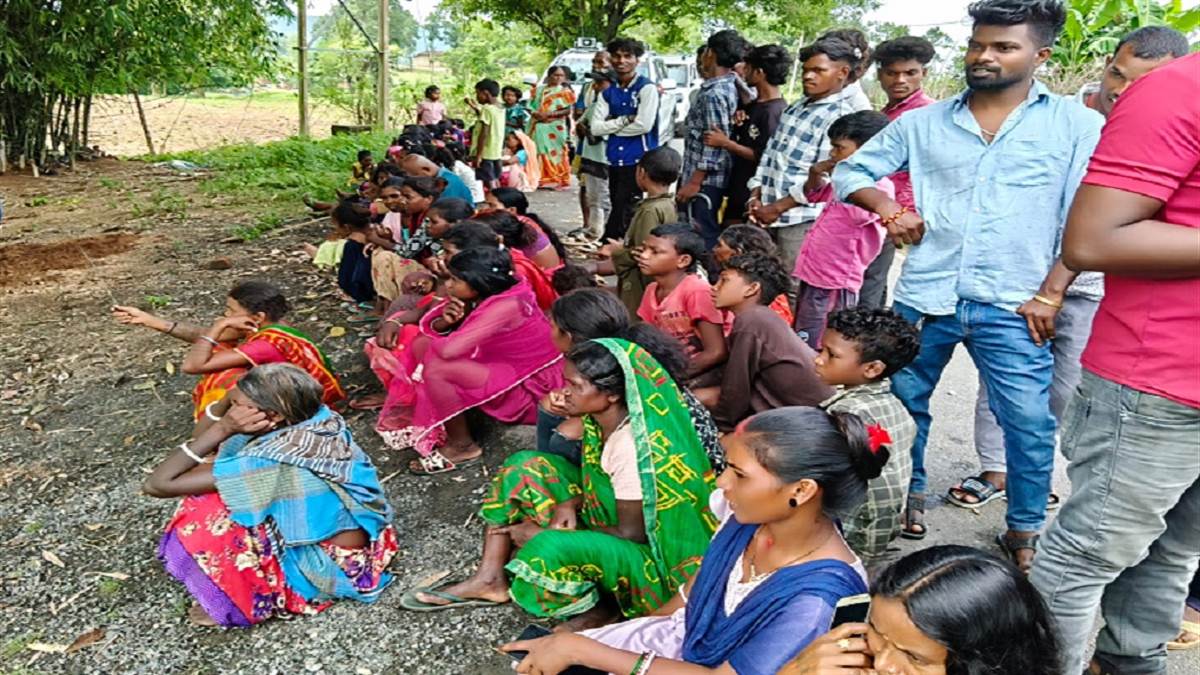 https://www.jagranimages.com/images/newimg/15092025/15_09_2025-maoist_encouner_24048130.jpg