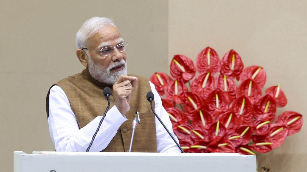https://www.jagranimages.com/images/newimg/15092025/15_09_2025-modi_pm_1_24048104.jpg