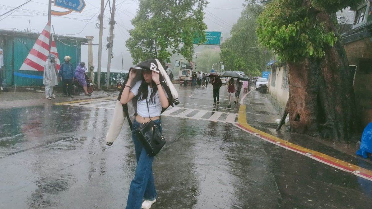 https://www.jagranimages.com/images/newimg/15092025/15_09_2025-nainital_rain_24047647.jpg