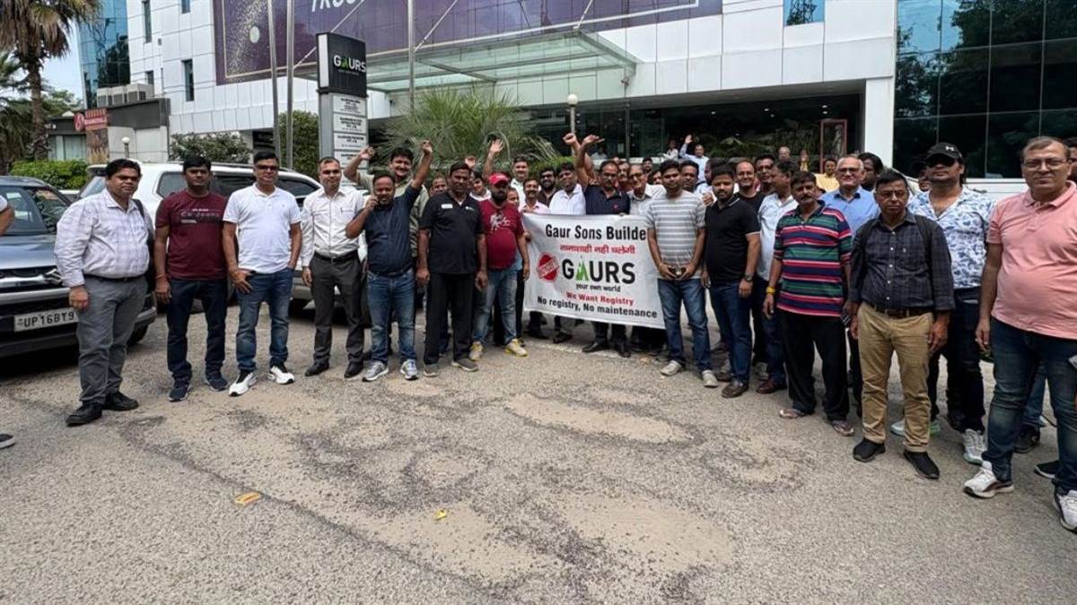https://www.jagranimages.com/images/newimg/15092025/15_09_2025-noida_news_update_-_2025-09-15t110037.305_24047529_11136898.jpg