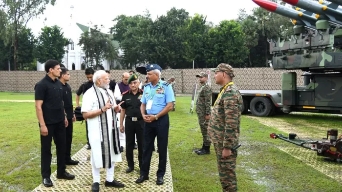 ऑपरेशन सिंदूर के बाद पीएम मोदी ने सैन्य तैयारियों का लिया जायजा (फोटो सोर्स- एएनआई)