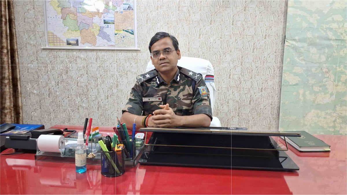 https://www.jagranimages.com/images/newimg/15092025/15_09_2025-sunil_bhaskar__24047605.jpg