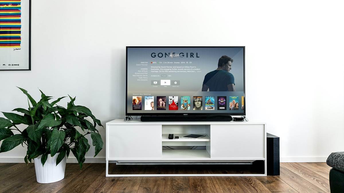 Best Smart TVs On Amazon Sale 2022: Samsung, OnePlus जैसे ब्रांड्स के टीवी को खरीदें 78% तक के तगड़ी बचत पर