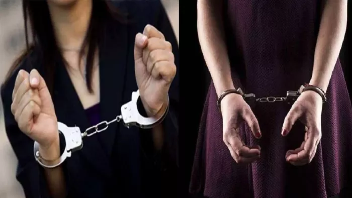 गाजियाबाद में एलिवेटेड रोड पर पुरुषों को देखकर अश्लील इशारा कर रही थीं दो महिलाएं, गिरफ्तार