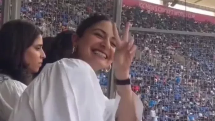 Virat Kohli and Anushka Sharma, Anushka Sharma Video