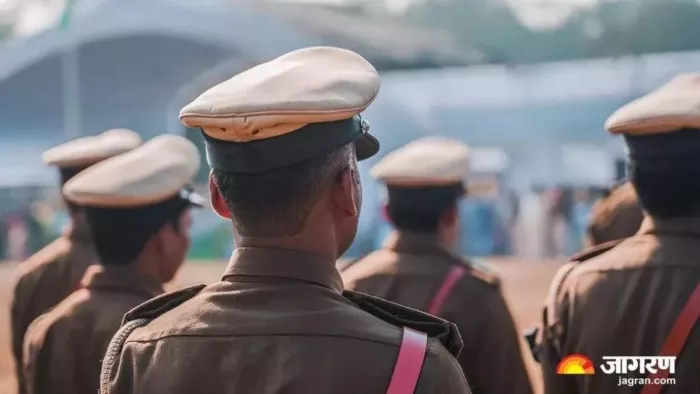 निजी सुरक्षा के लिए पुलिस बल की सेवा लेना हुआ महंगा। (फाइल फोटो)