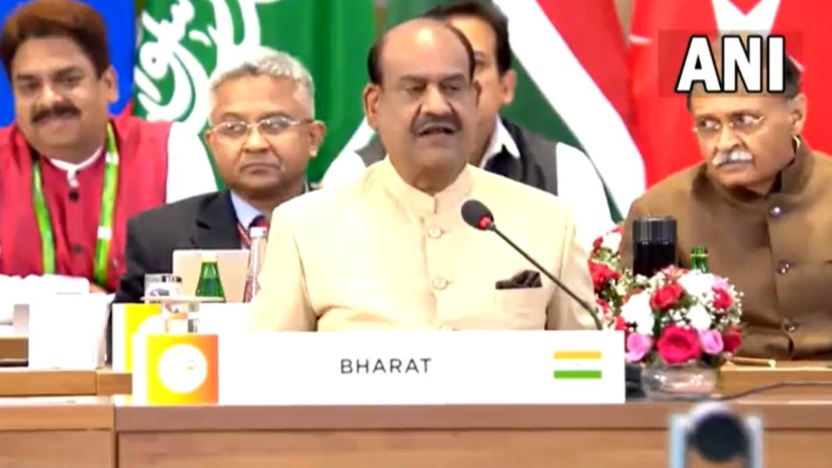 https://www.jagranimages.com/images/newimg/15102023/15_10_2023-om_birla_23556604.jpg