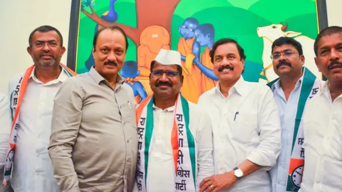 Maharashtra Politics कांग्रेस को महाराष्ट्र में लगा झटका।