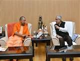 नीति आयोग के उपाध्यक्ष राजीव कुमार से मिले CM योगी आदित्यनाथ, पेश किया यूपी के विकास कार्य का ब्यौरा