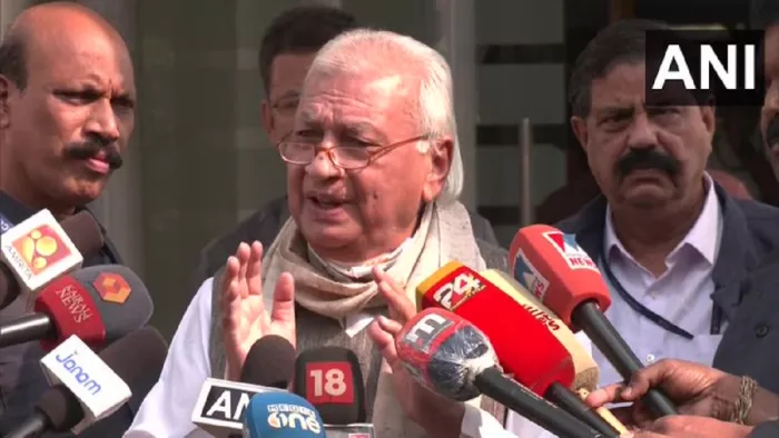 केरल के राज्यपाल आरिफ मोहम्मद खान ने राज्य सरकार पर गंभीर आरोप लगाया