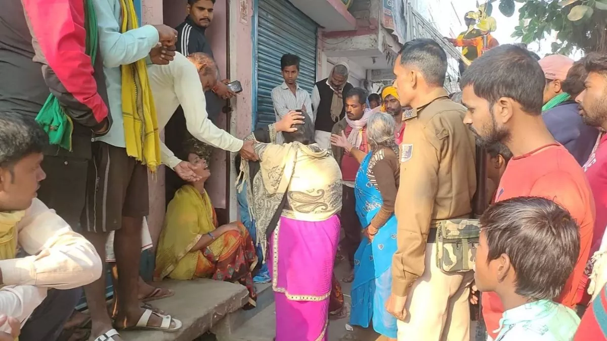 पटना में गोली मारकर अधेड़ की हत्‍या, अवैध संबंंध का विरोध करने पर बेटे का छह  माह पूर्व हुआ था मर्डर - Middle aged man shot dead in Patna Son was murdered