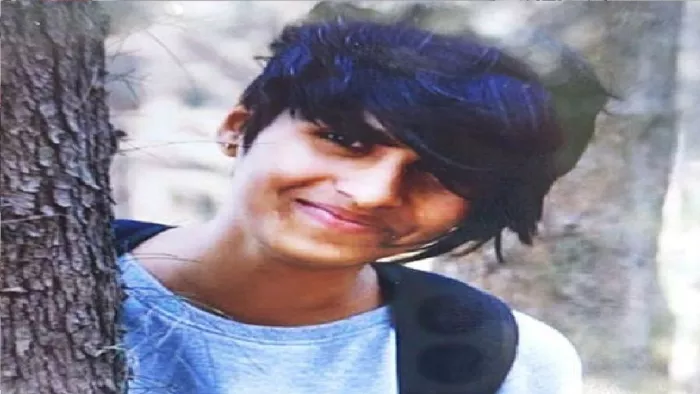 आरोपित ने डेटिंग एप बम्बल के माध्यम से श्रद्धा की हत्या के तीन चार दिन बाद ही एक गर्लफ्रेंड बनाई।