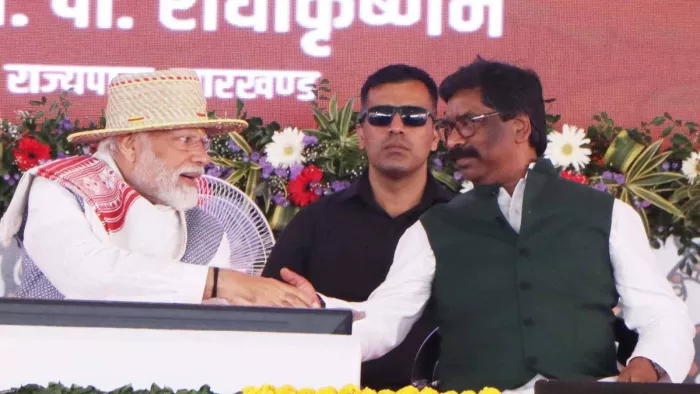 '...आदिवासियों को नहीं मिली उचित जगह', CM हेमंत सोरेन ने PM मोदी के सामने कह दी बड़ी बात
