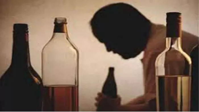 जहरीली शराब से मौत मामले की दो अलग-अलग एसआइटी करेंगी जांच।फाइल फोटो