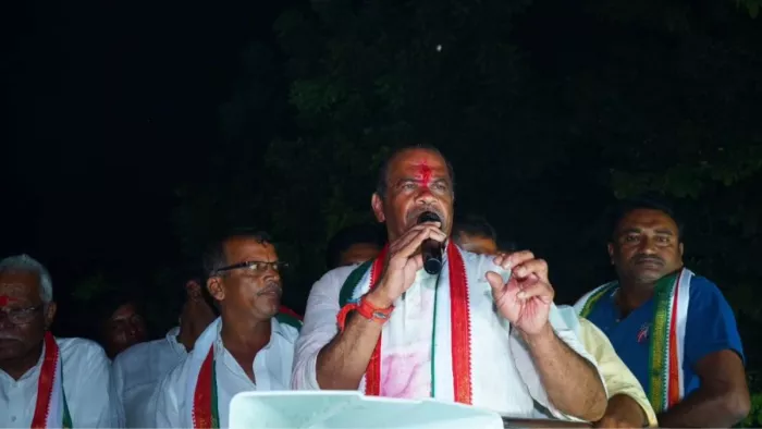 तेलंगाना में 30 नवंबर को होने वाले चुनाव से पहले कोमाटिरेड्डी का वीडियो सोशल मीडिया पर सामने आया है।