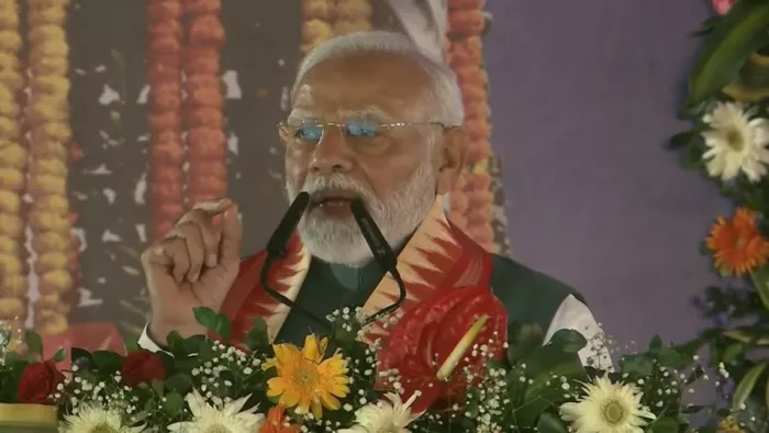 जमुई में 6600 करोड़ की परियोजना का शिलान्यास करते पीएम मोदी (जागरण)