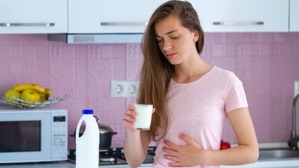 Lactose Intolerance: किन वजहों से नहीं पचता दूध और दूध हजम न होने पर क्या करना चाहिए