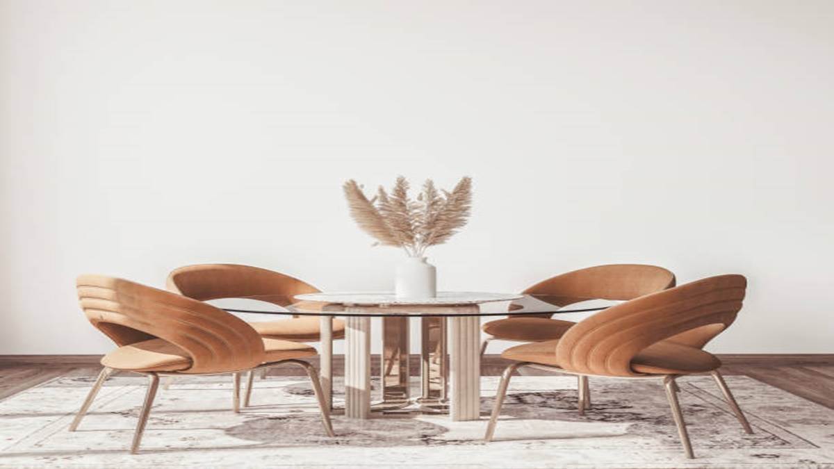 अमेज़न ऑफर्स Furniture पर तड़कती-भड़कती डील्स! अब 4 Seater Dining Table के साथ 72% की छूट पर करें होम डेकोर
