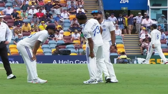 IND vs AUS: Mohammed Siraj को लगी चोट, दर्द से कराहते हुए मैदान छोड़कर लौटे