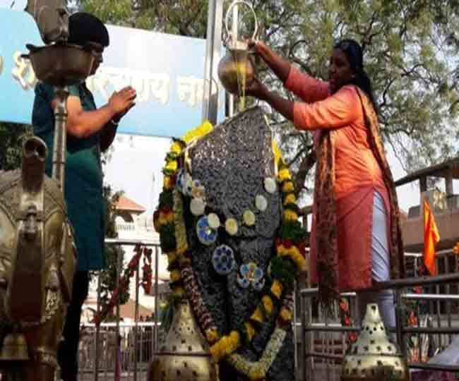 शनि प्रकोपों से मिल जायेगी मुक्ति,लगातार 8 शनिवार कर लें ये उपाय