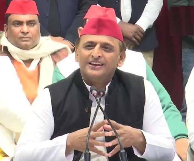 पूर्व मुख्यमंत्री समाजवादी पार्टी के अध्यक्ष अखिलेश यादव