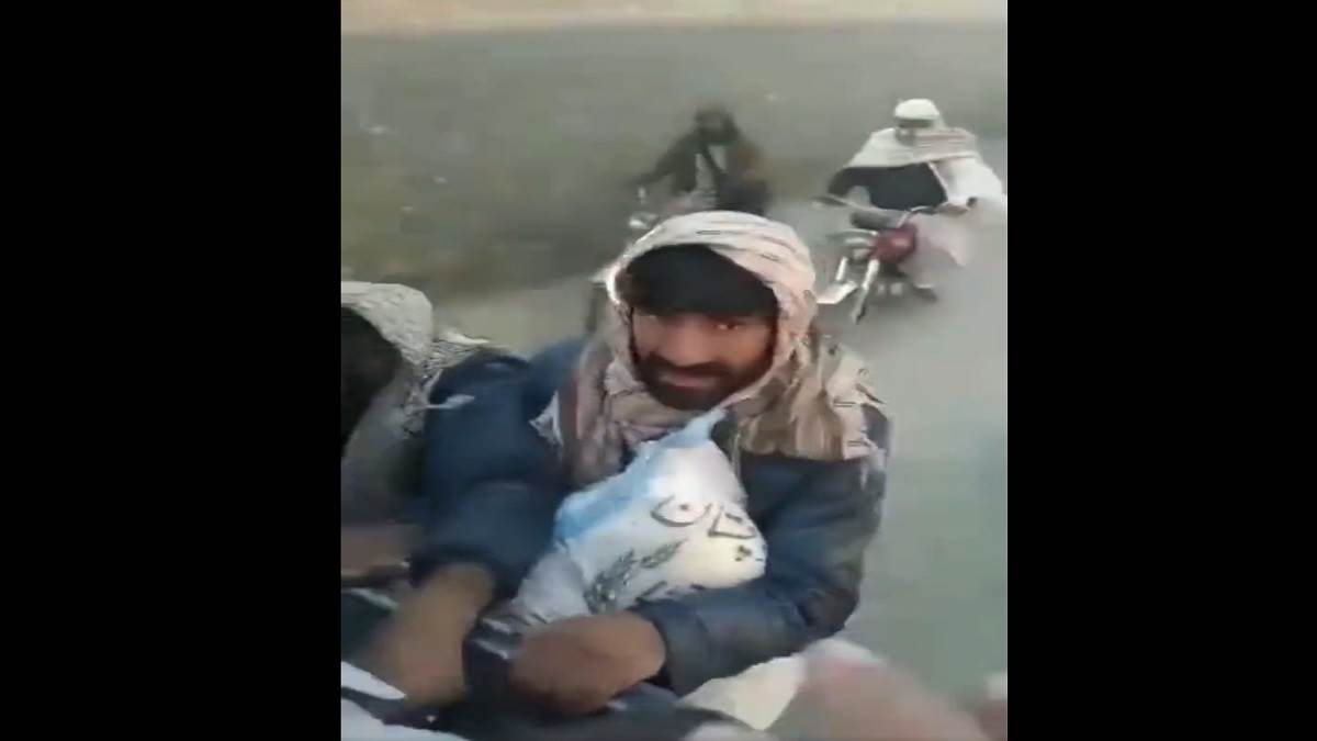 https://www.jagranimages.com/images/newimg/16012023/16_01_2023-pak_food_crisis_23297450.jpg