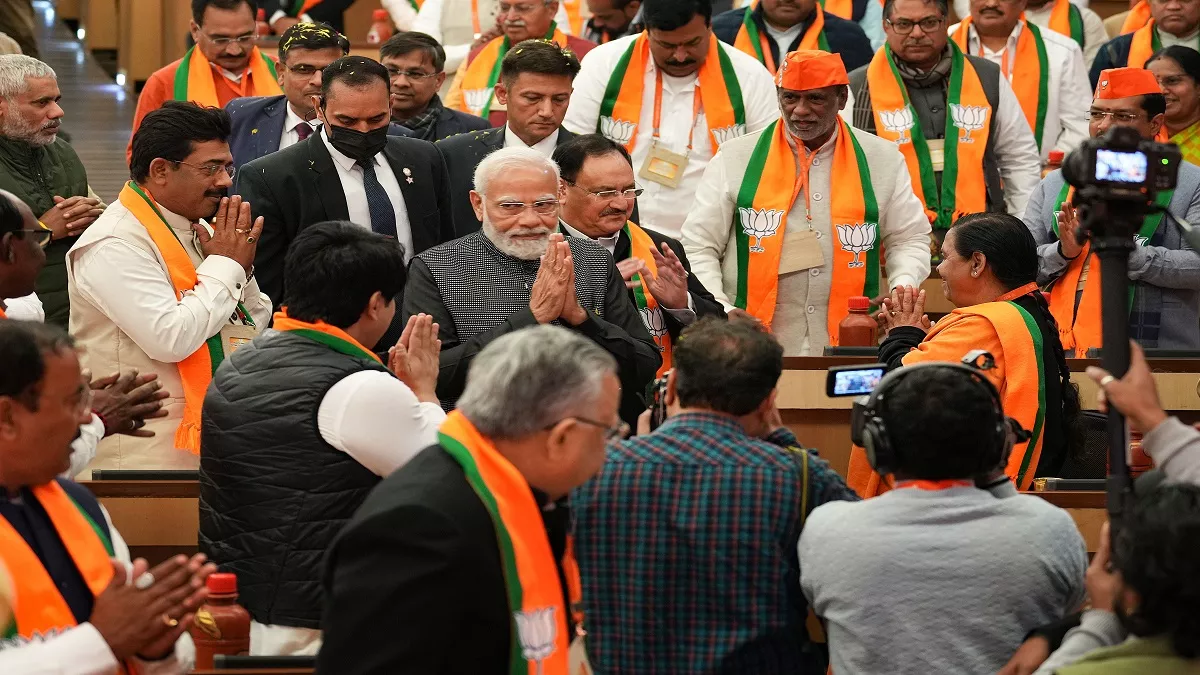 PM Modi Road Show: दिल्ली में रोड शो के बाद भाजपा की राष्ट्रीय कार्यकारिणी की बैठक में शामिल हुए पीएम मोदी