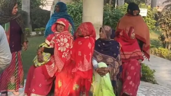 जमीन बंटवारे के लिए सात घंटे चिता पर रखा रहा मां का शव