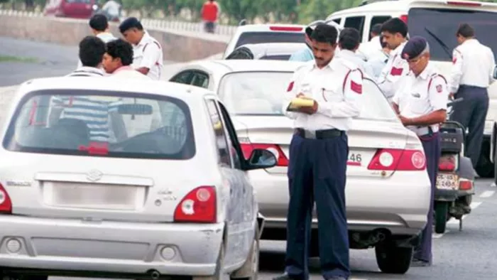 Hisar Police: ट्रैफिक नियमों की अवहेलना पर पुलिस ने काटे 132 चालकों के चालान। फाइल फोटो