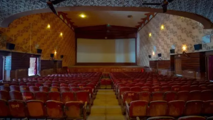 भारतीय सिनेमा का इतिहास बने ये थिएटर्स (Photo Credit- BBC)