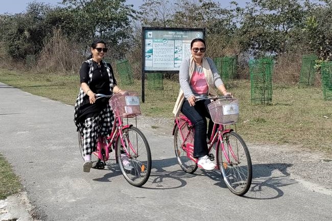 teachers visited haiderpur wetland