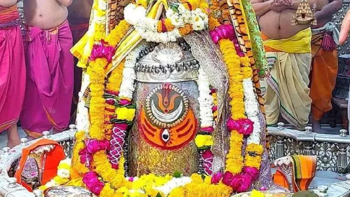 Rameshwaram Jyotirlinga: रामेश्वरम मंदिर में दर्शन करने मात्र से मिलती हैं ब्रह्म हत्या जैसे पापों से मुक्ति