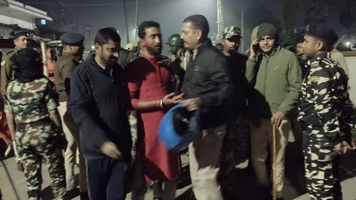 पुलिस छावनी में बदला तहबलपुर-लोदीपुर का इलाका। (जागरण फोटो)