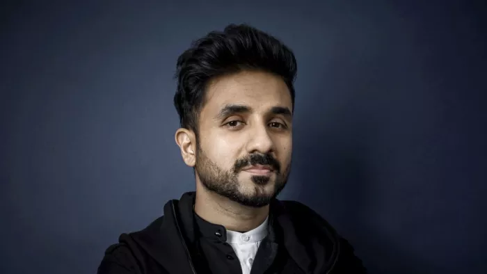 फिल्मों का फ्लॉप हीरो बना स्टैंडअप कॉमेडियन। (Photo Credit- Instagram)