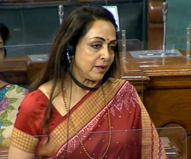 हेमा मालिनी ने कहा- भारतीय लोक और शास्त्रीय कलाकारों की पहचान खतरे में,  जल्‍द मिले आर्थिक सहायता - Parliament Budget Session BJP MP Hema Malini  Said Identity of our folk and ...