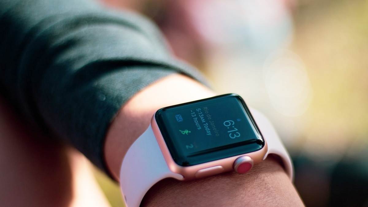 इन Best Smart Watch को पहन के लगेंगे एकदम स्टाइलिश, फिटनेस का भी रहेगा ध्यान