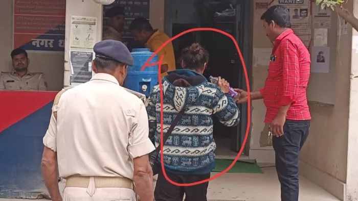 Katihar: कश्मीर में एनकाउंटर में मारे गए कुख्यात आतंकी का बेटा कटिहार में रेकी करते हुए गिरफ्तार