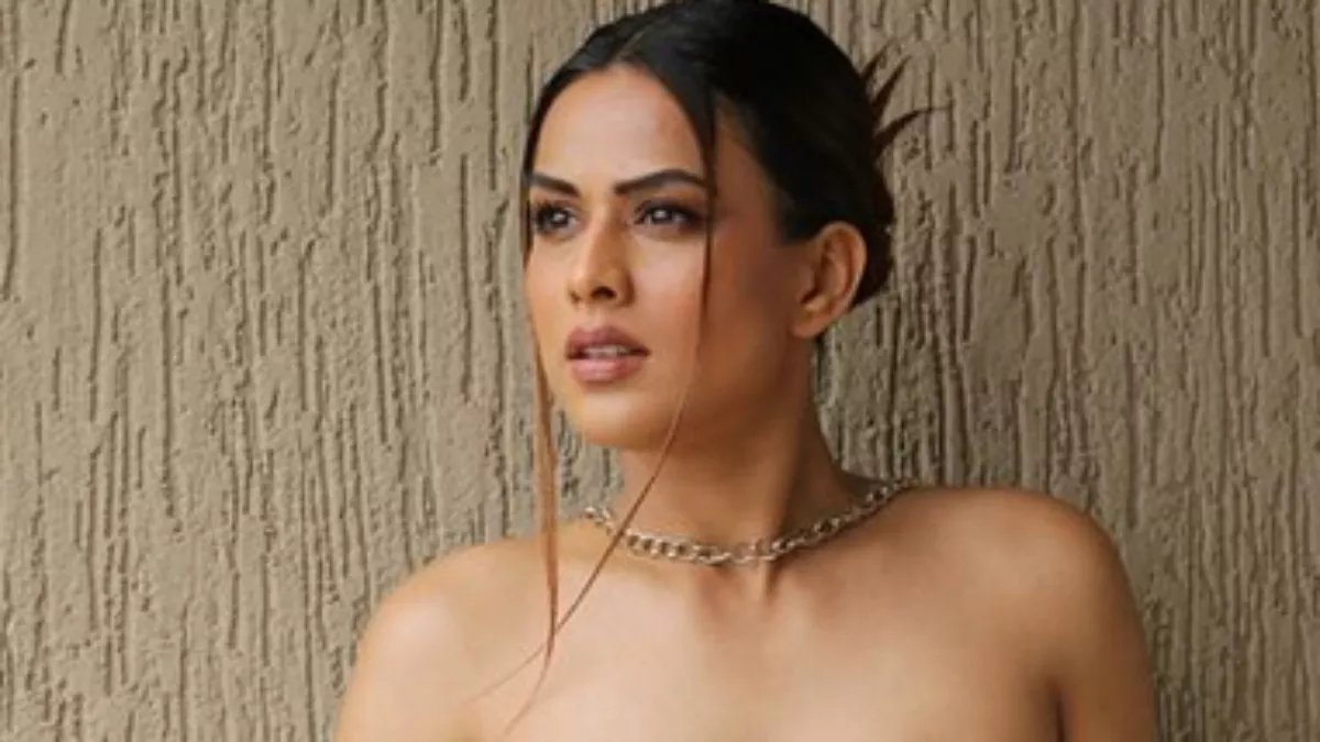 Nia Sharma ने उर्फी जावेद को भी छोड़ा पीछे, जींस के बटन खोलकर पहना बिकिनी टॉप, फैंस के छूटे पसीने