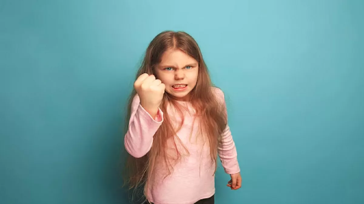 Parenting Tips: बच्चे के गुस्से को मिनटों में करना चाहते हैं कंट्रोल, तो फॉलो करें ये आसान टिप्स