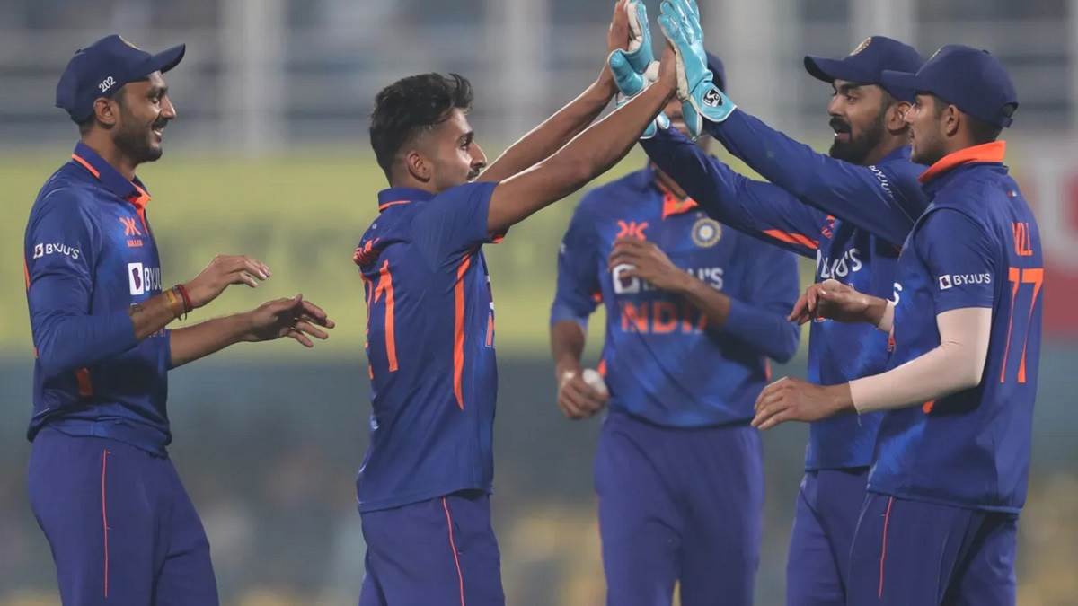 ind vs aus 1st odi predicted playing 11 india vs australia dream 11 prediction hardik pandya steve smith