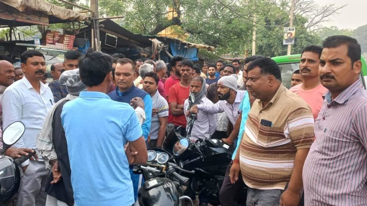 Siwan 12 घंटे के अंदर 2 की हत्या से मची सनसनी, घर लौट रहे अधेड़ की