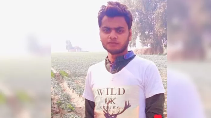 Agra News: बरहन मृतक अनमोल का फाइल फोटो।