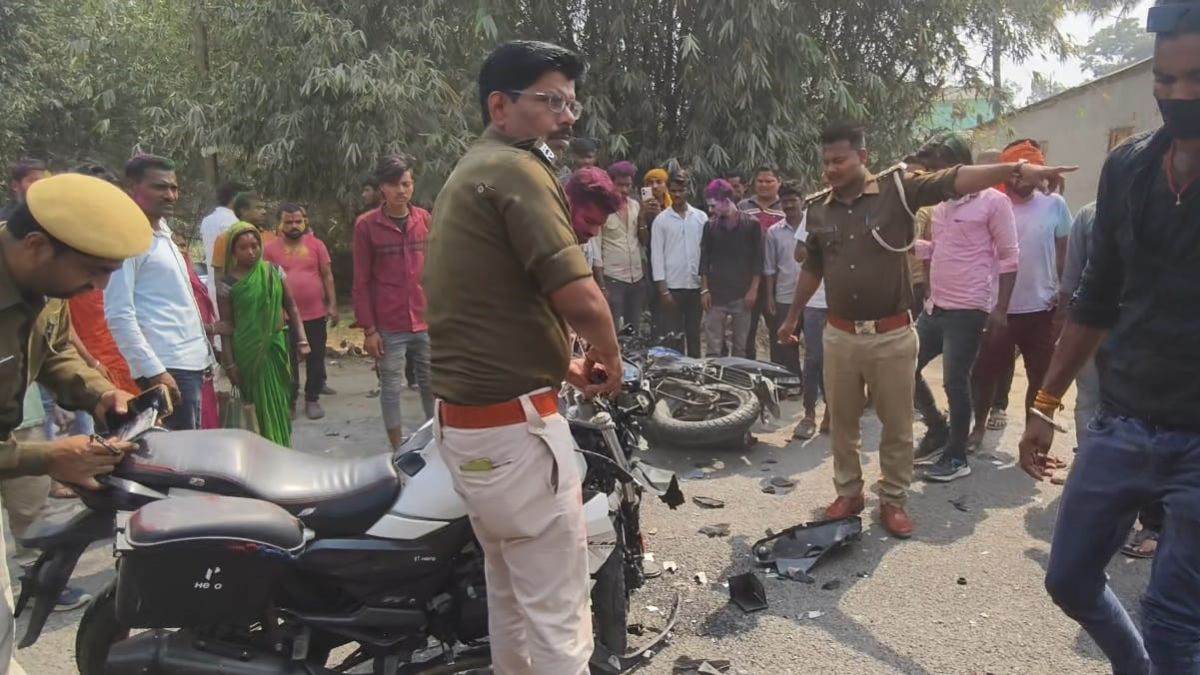 horrible road accident in supaul two killed and three injured in collision between two bikes